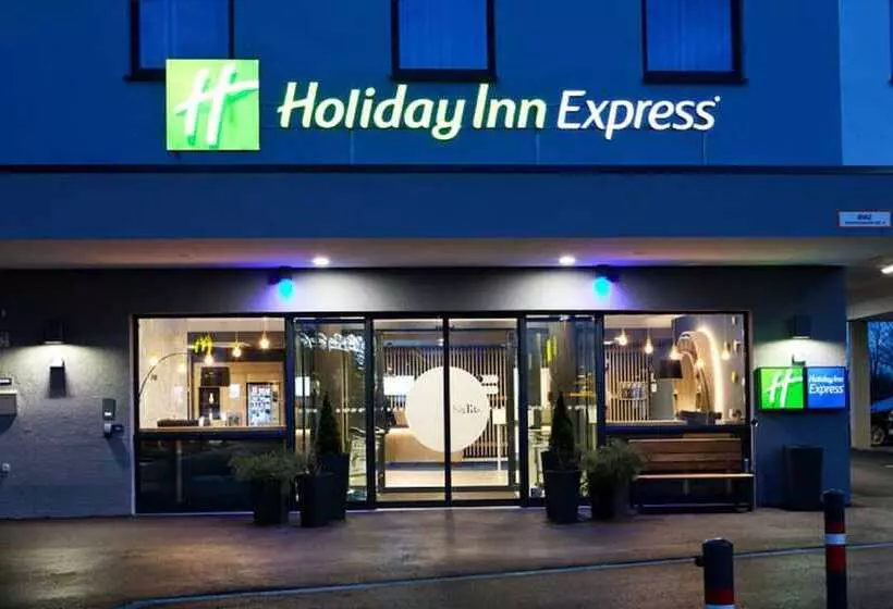 ホテル Holiday Inn Express Munich   Olching, An Ihg