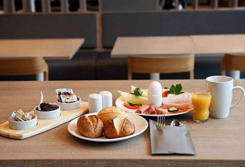 ホテル Holiday Inn Express Munich   Olching, An Ihg