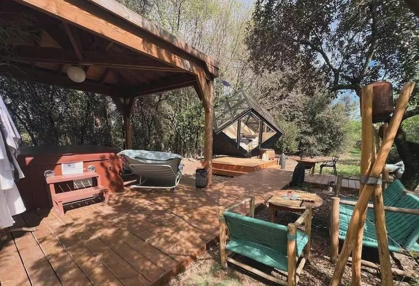 Hotelli Le Mas Cabanids