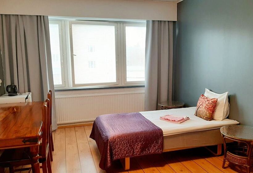 בית מלון כפרי Li Kaatrahovi