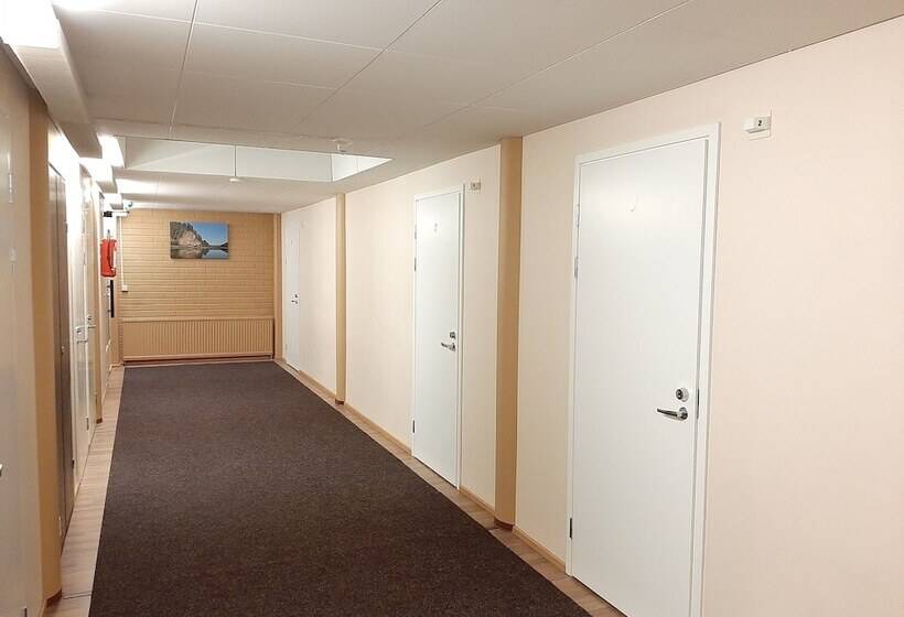 בית מלון כפרי Li Kaatrahovi