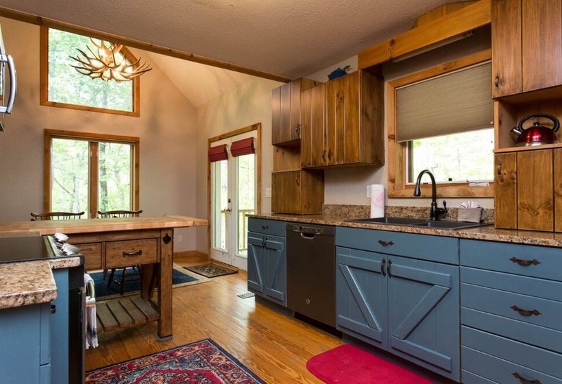 Mountain Lake Retreat