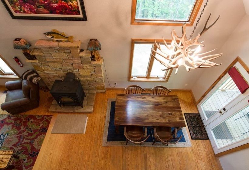 Mountain Lake Retreat