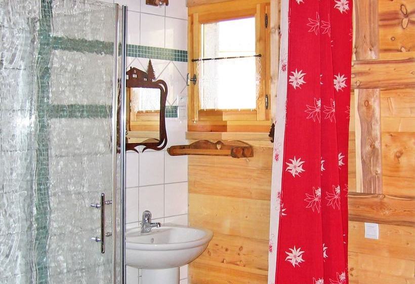 New And Modern Chalet Just 350 M From The Ski Lifts