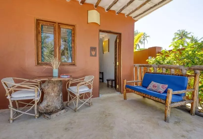 Majatalo Shanuo Beach Bungalows