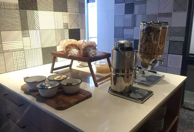 Retkeilymaja Brisbane Quarters