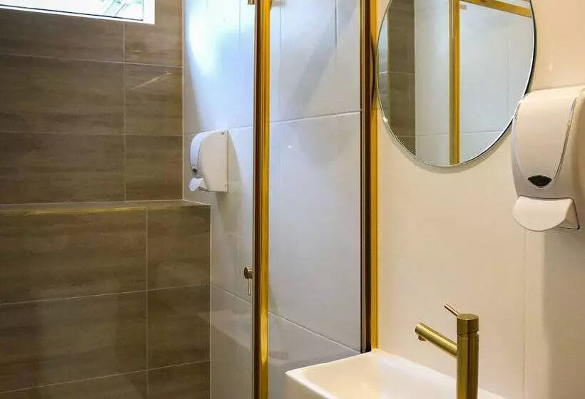 Retkeilymaja Brisbane Quarters