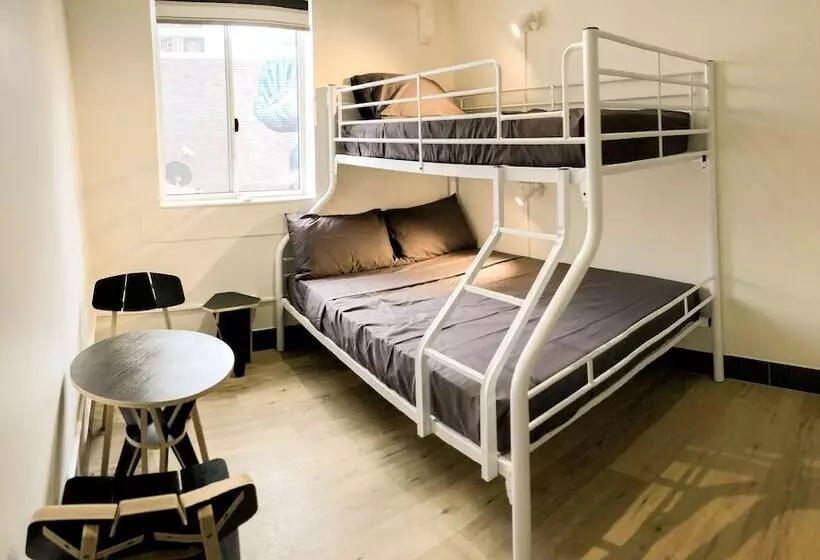 Retkeilymaja Brisbane Quarters