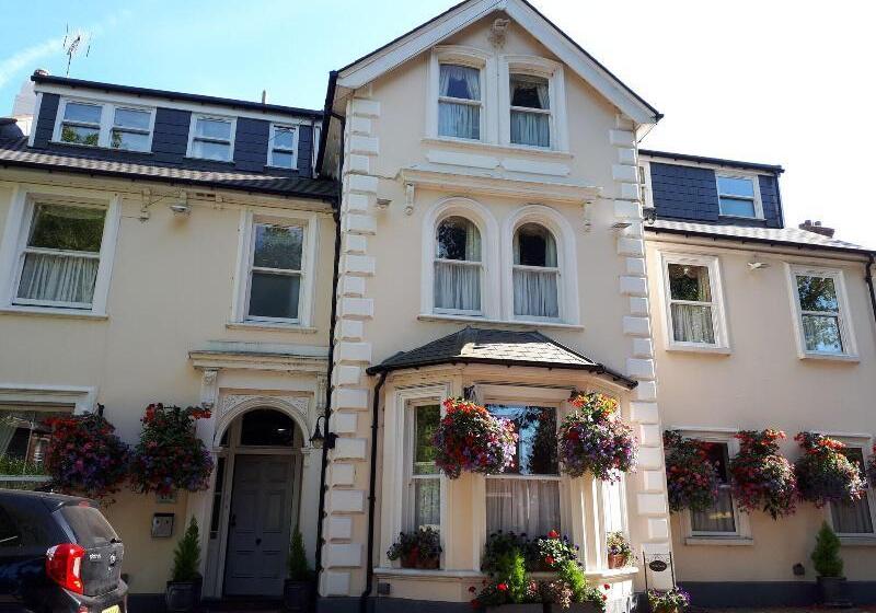 تختخواب و صبحانه Canterbury Lodge