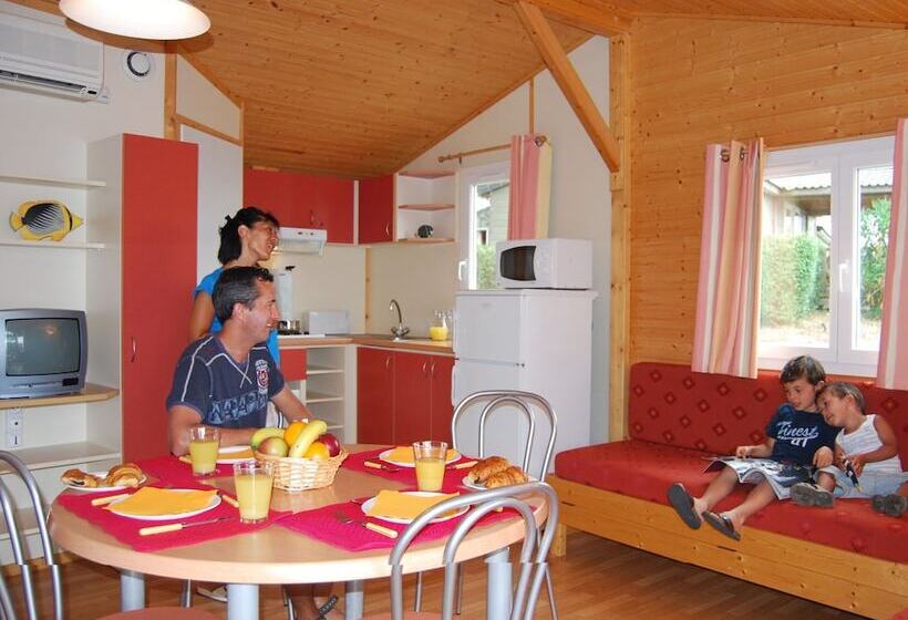 Cozy Cottage Near The Beach In Agde