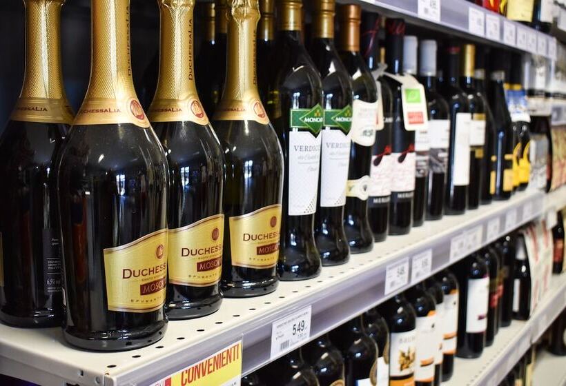 هتل Club Del Sole Adriano Family Camping Village