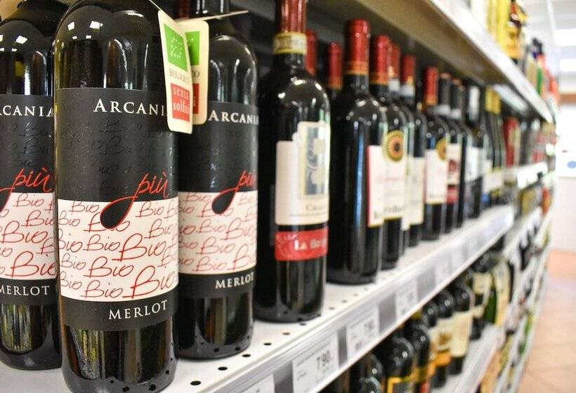 هتل Club Del Sole Adriano Family Camping Village