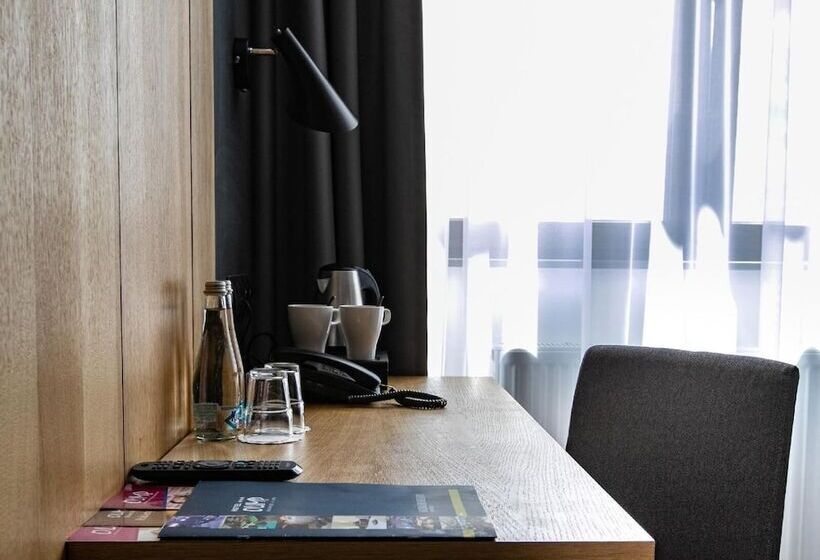 호텔 Olimp Business & Spa