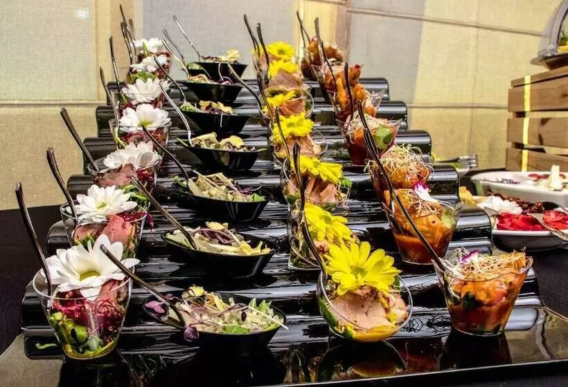 ホテル Olimp Business & Spa