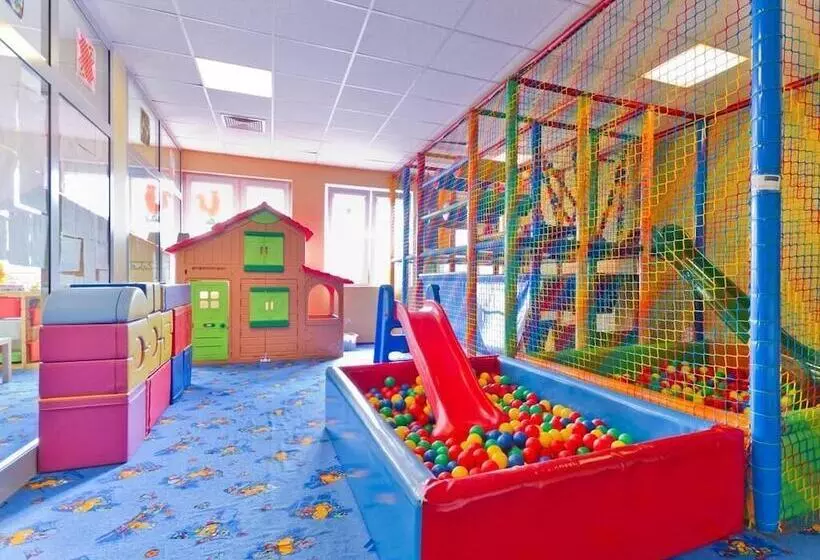 ホテル Olimp Business & Spa