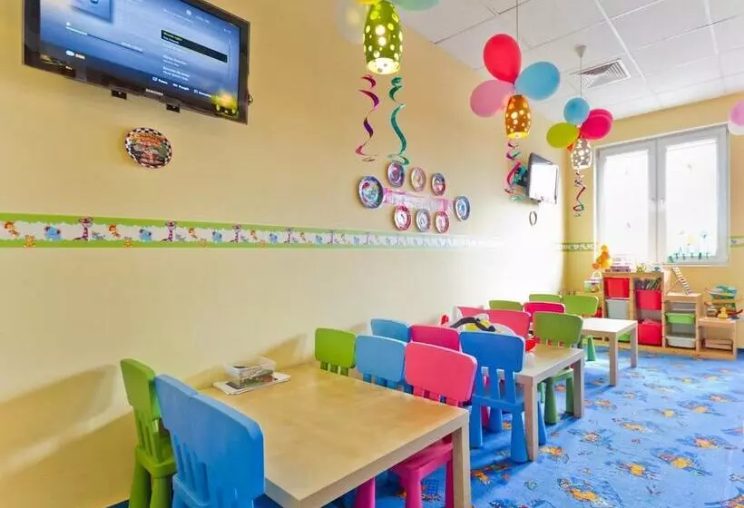 ホテル Olimp Business & Spa