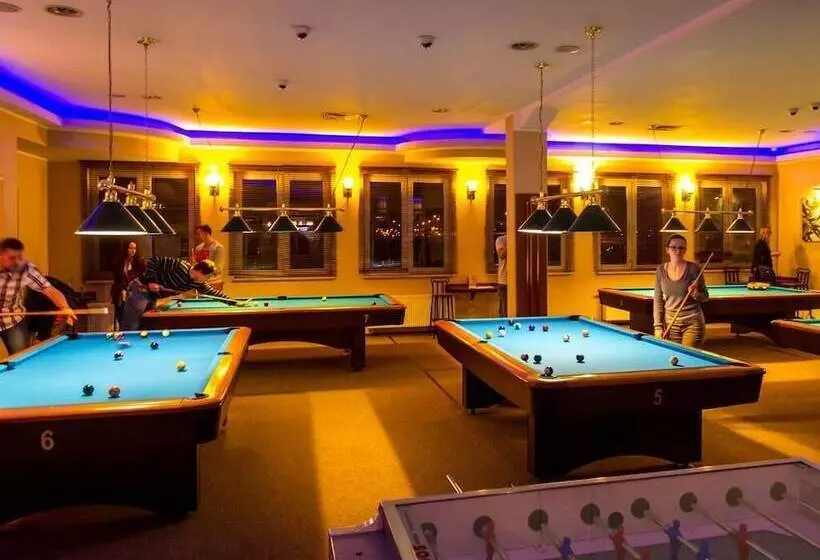 ホテル Olimp Business & Spa