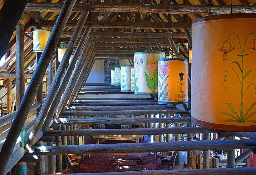 Hotelli Paradise Inn