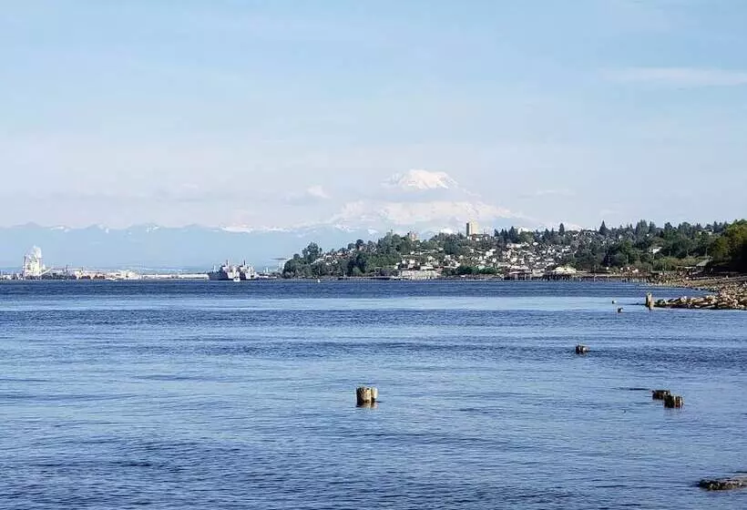 Hotelli Paradise Inn