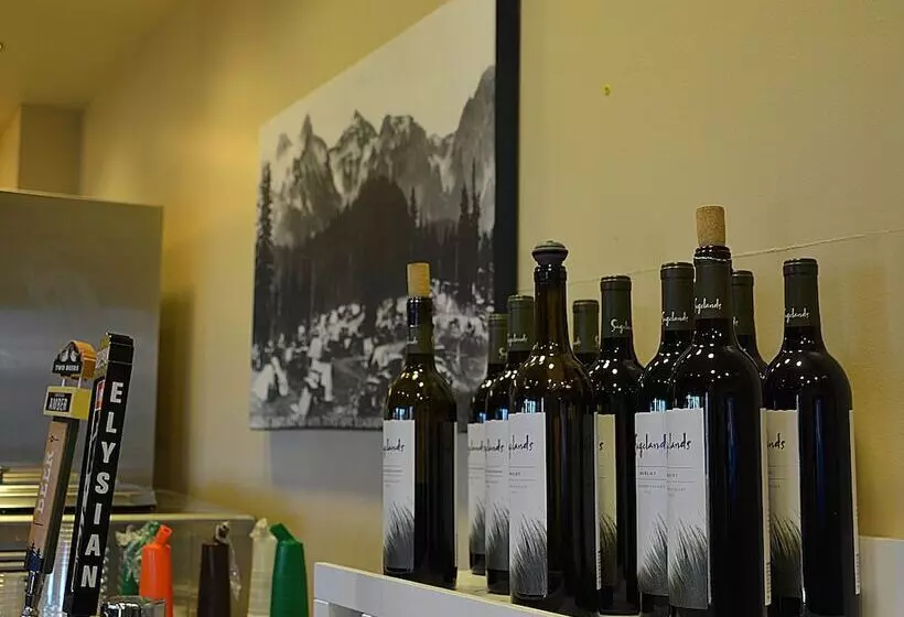 Hotelli Paradise Inn