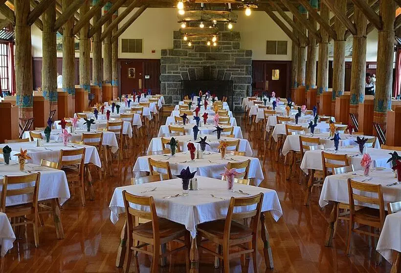 Hotelli Paradise Inn