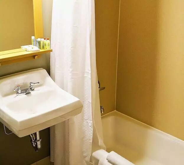 Hotelli Paradise Inn