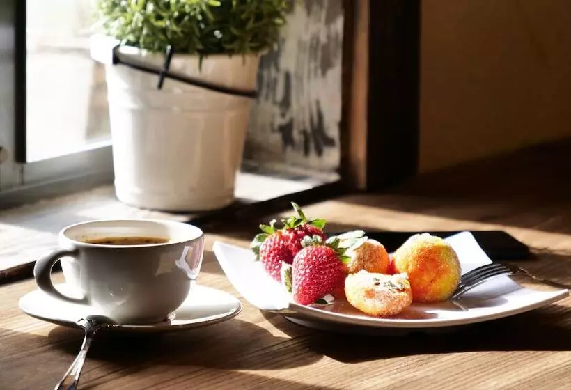 Hotelli Paradise Village