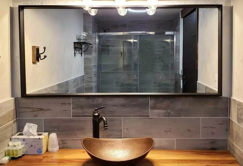 Hotelli Paradise Village