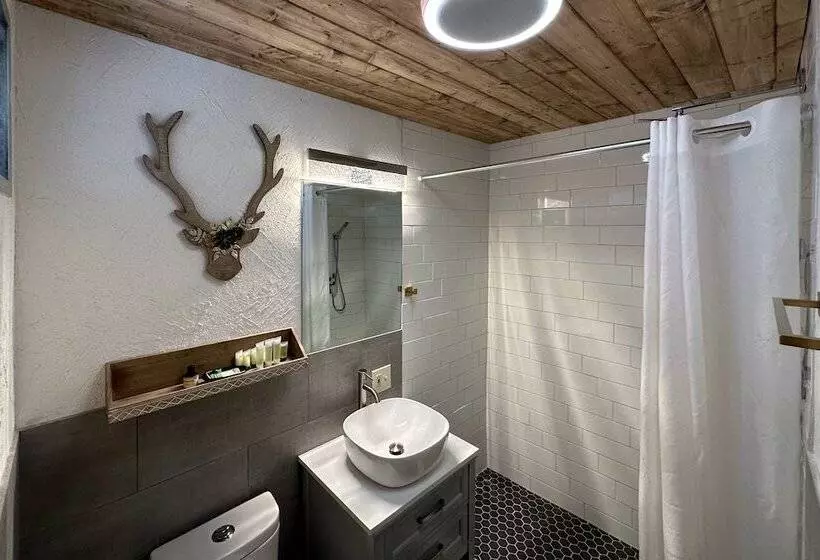 Hotelli Paradise Village