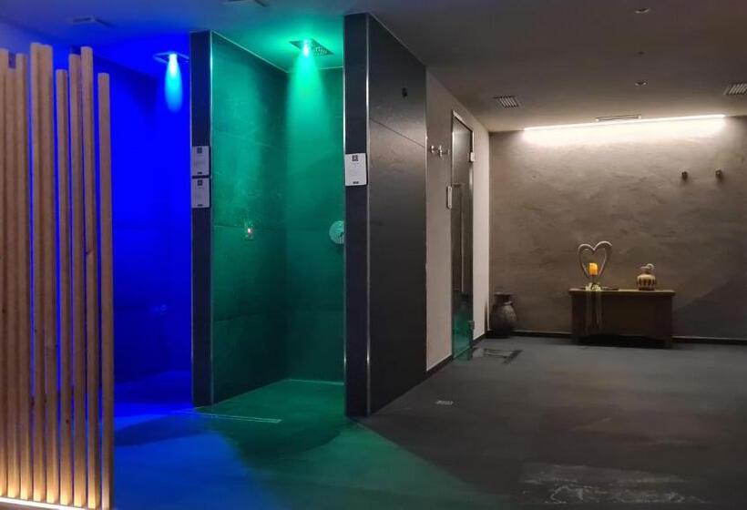 Отель Tirol Natural Idyll