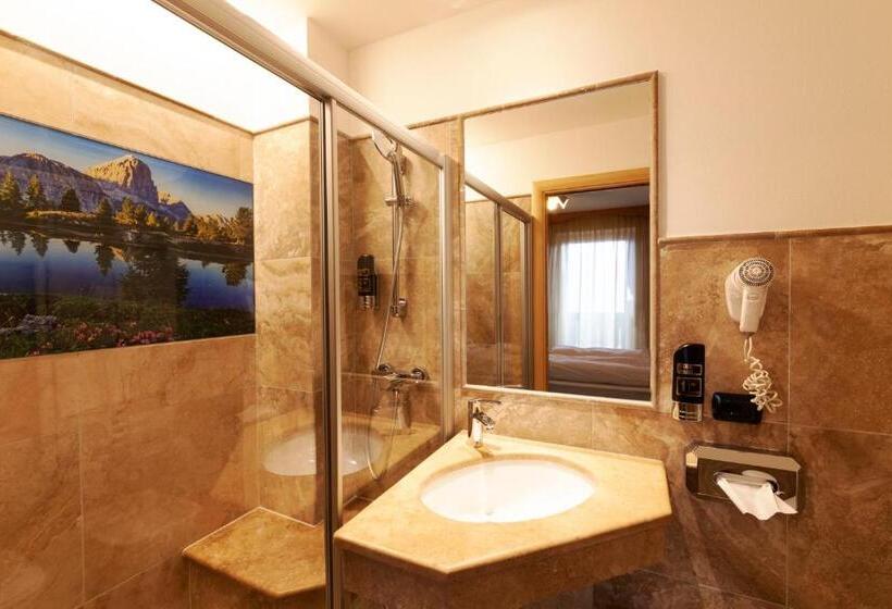 Отель Tirol Natural Idyll