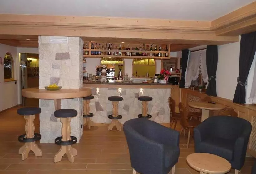 Hotelli Tirol Natural Idyll