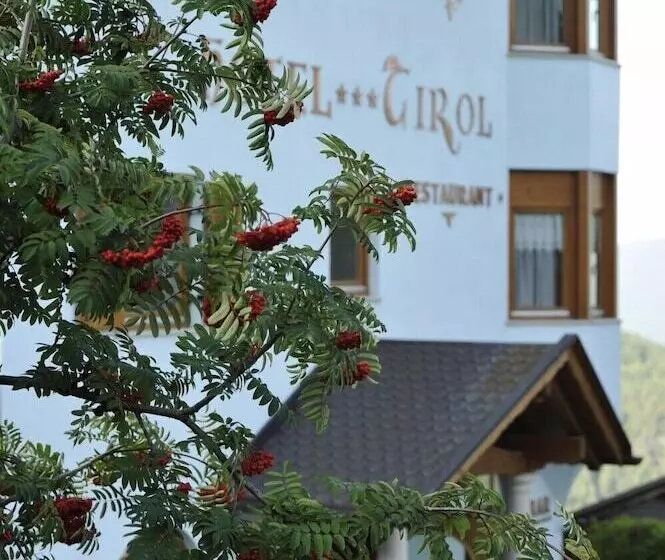 Hotelli Tirol Natural Idyll