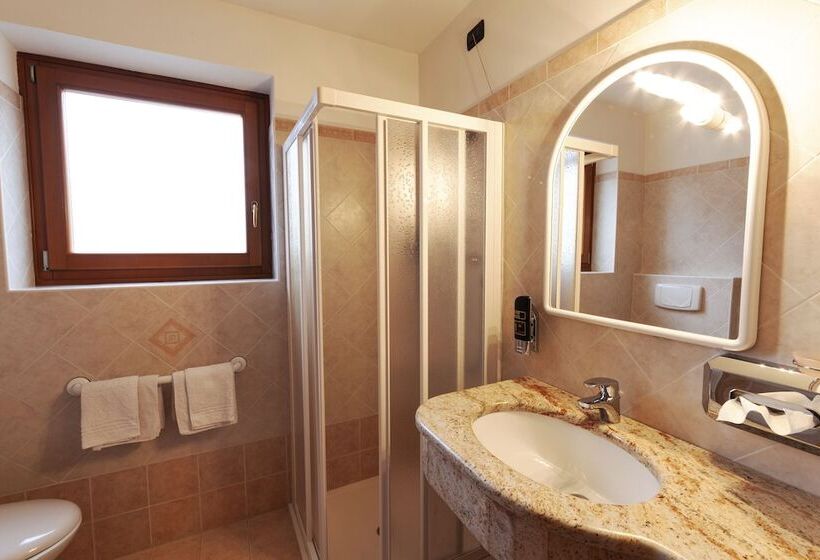 Отель Tirol Natural Idyll