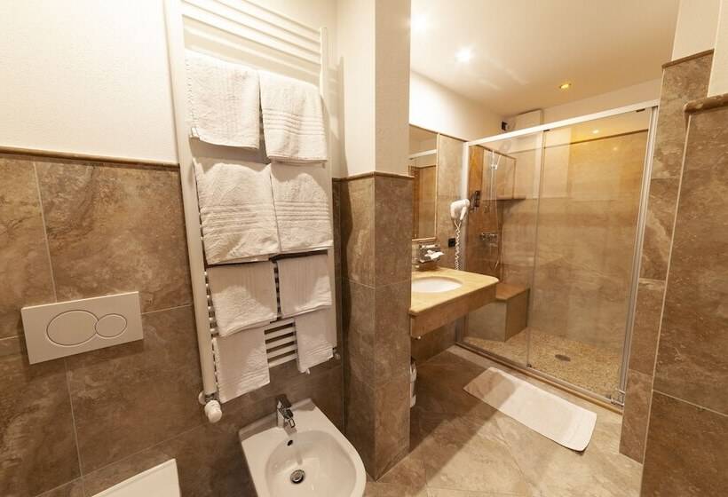 Отель Tirol Natural Idyll