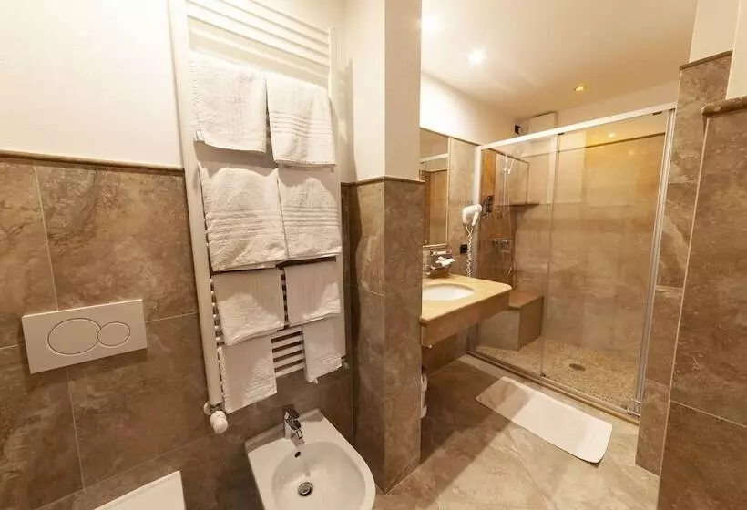 Hotelli Tirol Natural Idyll