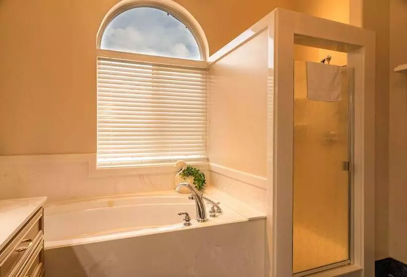 Majatalo Family Crash Pad Near Slc