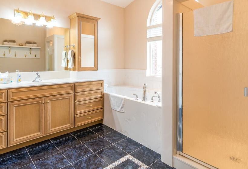 Пансион Family Crash Pad Near Slc