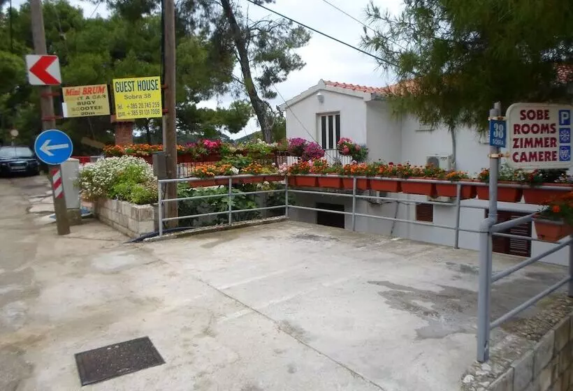 Majatalo Guesthouse Sobra