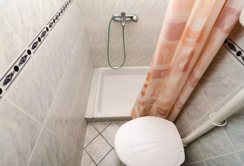 Majatalo Guesthouse Sobra