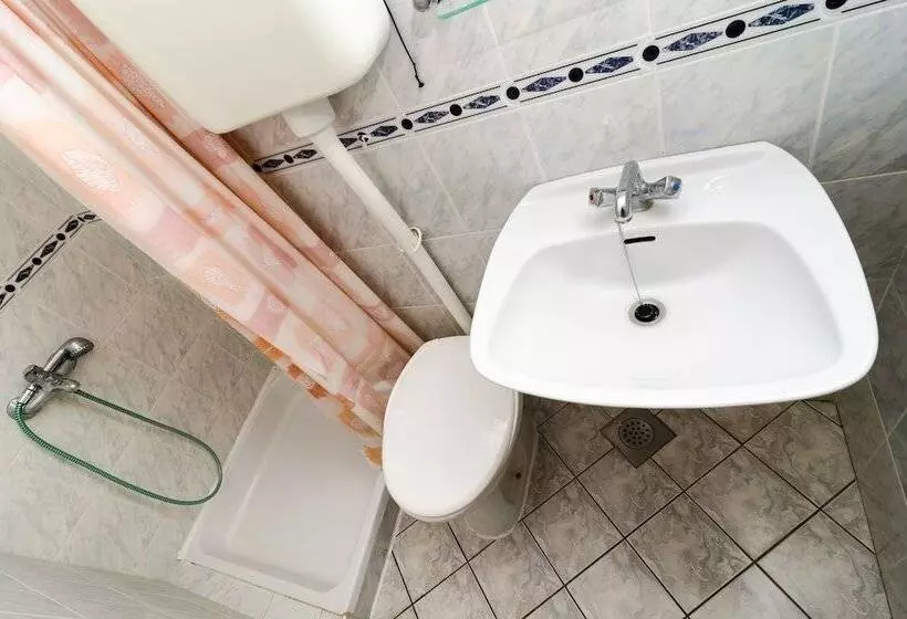 Majatalo Guesthouse Sobra