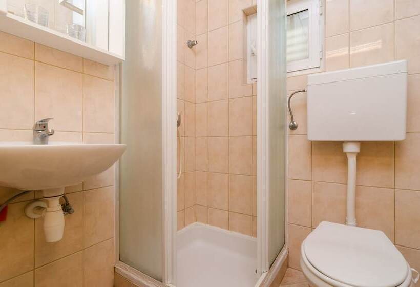 Пансион Guesthouse Sobra