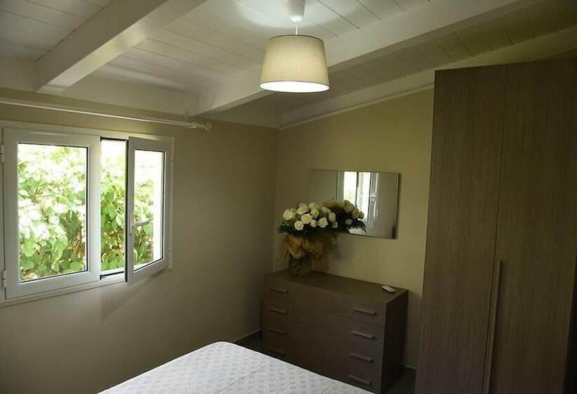 ペンション Marechiaro Paestum