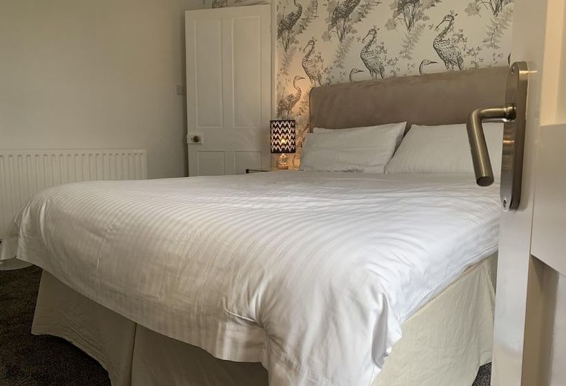 The Chestnuts Holiday Cottages