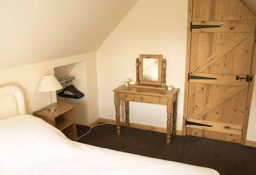 The Chestnuts Holiday Cottages