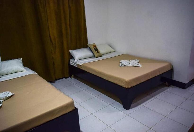 酒店 Finesse Residencia Bar And Restaurant