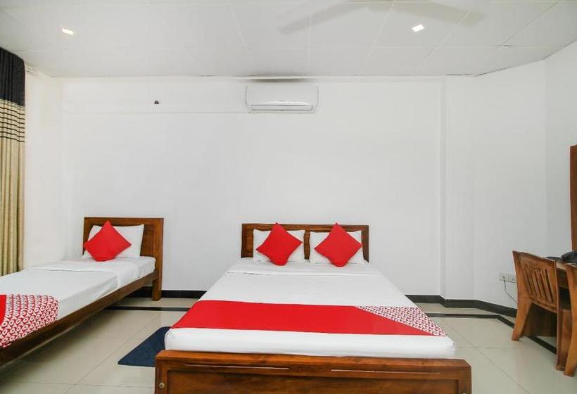 酒店 Grand Rovinka