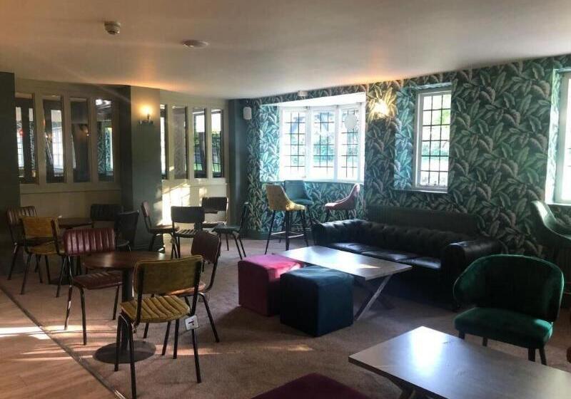 호텔 Hockley House