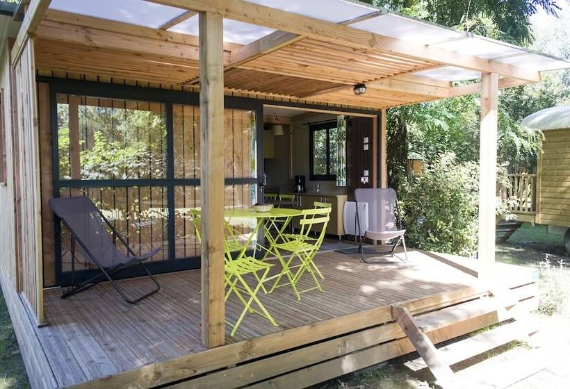 Отель Huttopia Beaulieu Sur Dordogne