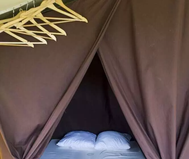 Hotelli Huttopia Beaulieu Sur Dordogne